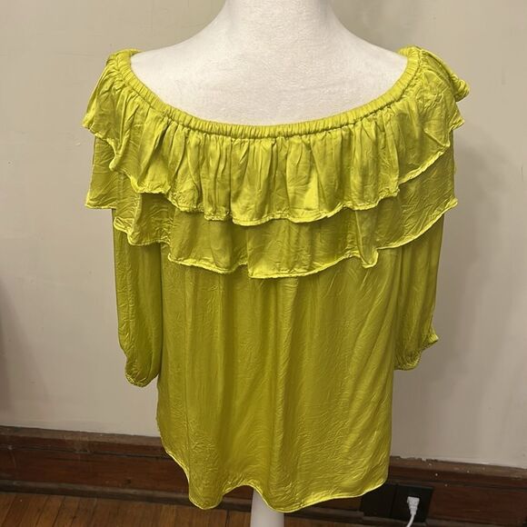 CeCe Lime Green Off-Shoulder Ruffle Top Size M EUC - Picture 5 of 8